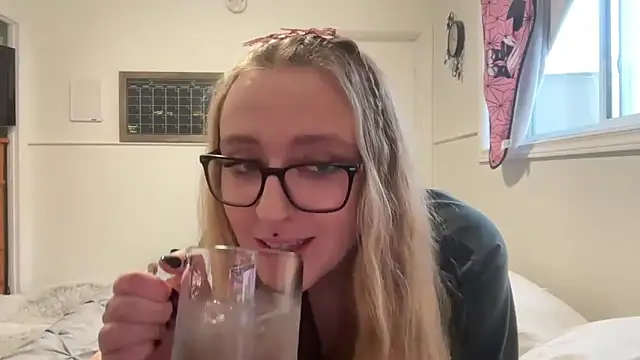 Snapshot of Pattyworld69 chatting on November 2025 08:52:02 PM Pattyworld69 online show from November 2025 08:52:02 PM