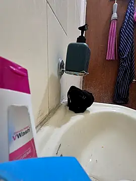 crawlerdrill online show from December 2025 02:39:01 AM