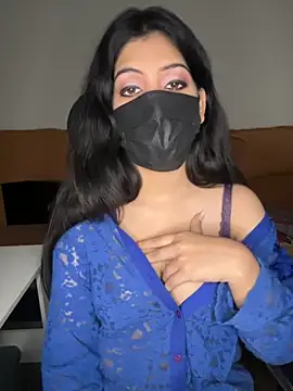 Snapshot of hey_wifey chatting on October 2025 02:28:01 PM hey wifey online show from October 2025 02:28:01 PM