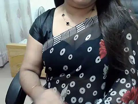 Snapshot of SexyRani2000 chatting on June 2026 04:11:02 PM SexyRani2000 online show from June 2026 04:11:02 PM