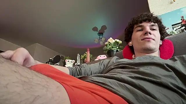 Jeremy1Scott online show from March 2026 04:29:01 AM