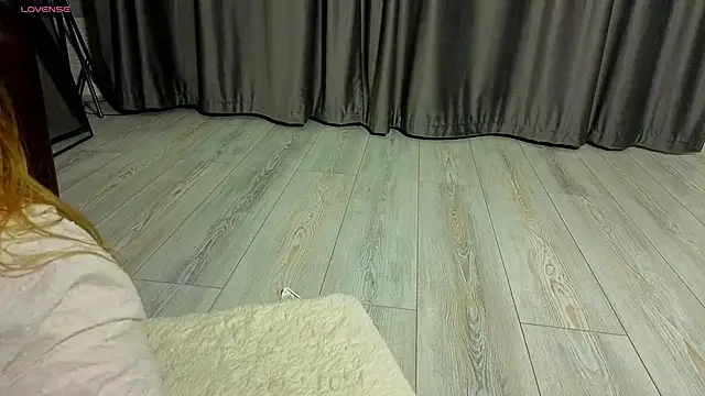 Snapshot of MissPompadure chatting on February 2026 09:00:02 PM MissPompadure online show from February 2026 09:00:02 PM