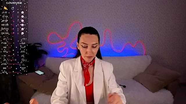 Lilith Sora online show from February 2026 06:17:02 PM