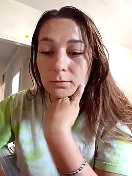 HollyDollsi online show from October 2025 12:05:02 PM