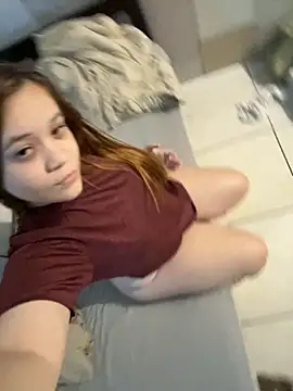 ruivinhadancer online show from November 2025 02:47:02 AM