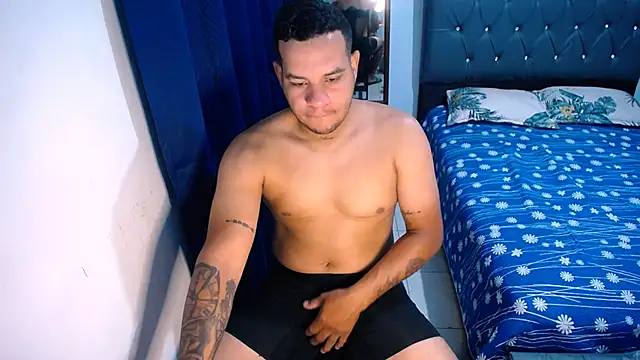 Snapshot of cristian_maln1 chatting on October 2025 11:45:02 AM cristian maln1 online show from October 2025 11:45:02 AM