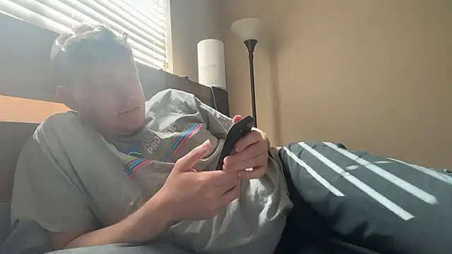 eddieeeeee1232 online show from December 2025 06:59:01 PM