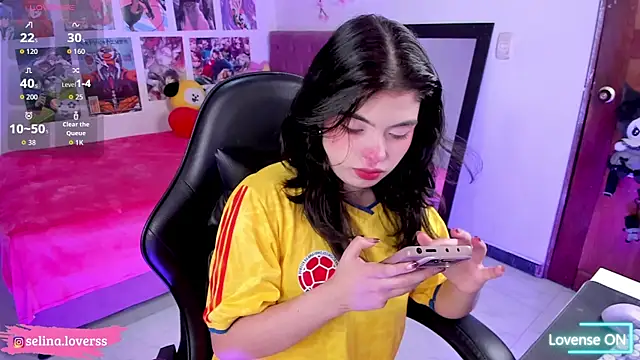 Snapshot of selina_lovers_ chatting on August 2026 04:33:01 AM selina lovers online show from August 2026 04:33:01 AM