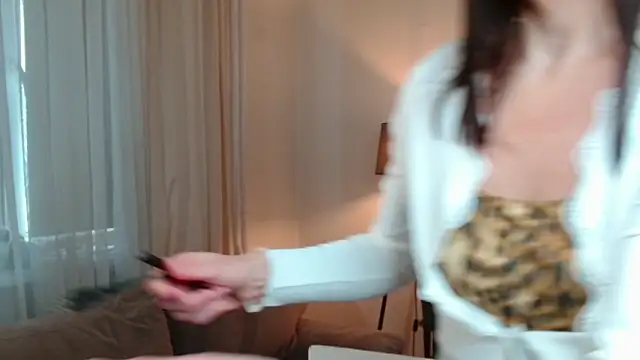 LittleNicolee online show from February 2026 12:12:01 PM