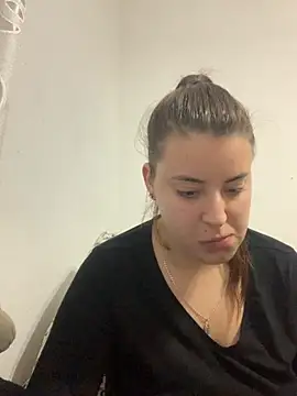 MiraCastellon online show from October 2025 12:53:02 PM