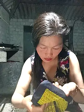 siusiu-00 online show from October 2025 05:35:01 PM