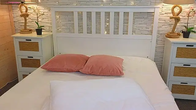 Snapshot of Soft_Lilly chatting on February 2026 06:20:02 AM Soft Lilly online show from February 2026 06:20:02 AM