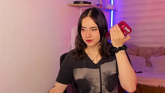 Emily Lindey online show from October 2025 03:28:02 AM