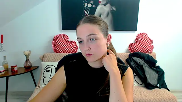 AnneWilsonn online show from July 2026 06:49:01 AM