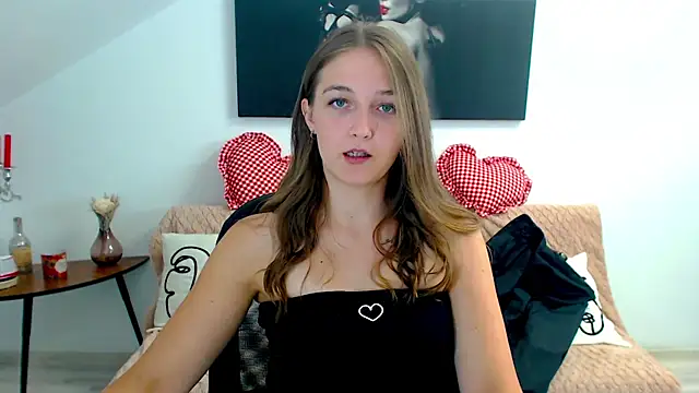 AnneWilsonn online show from July 2026 06:00:01 AM
