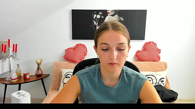AnneWilsonn online show from August 2026 07:18:01 AM
