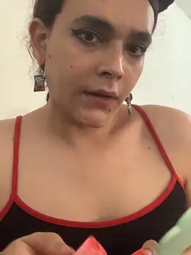 La-Gatiita-trans online show from November 2025 12:07:01 PM