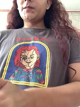 Snapshot of La-Gatiita-trans chatting on February 2026 06:45:01 PM La-Gatiita-trans online show from February 2026 06:45:01 PM