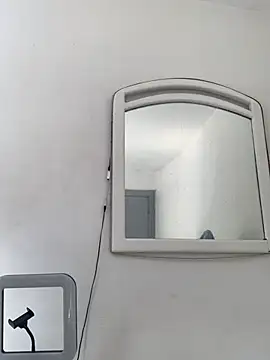 Snapshot of La-Gatiita-trans chatting on February 2026 02:47:01 PM La-Gatiita-trans online show from February 2026 02:47:01 PM