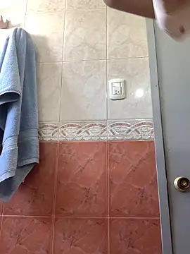 Snapshot of La-Gatiita-trans chatting on February 2026 02:07:02 PM La-Gatiita-trans online show from February 2026 02:07:02 PM