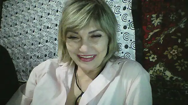 Lia Ray online show from October 2025 07:14:02 PM