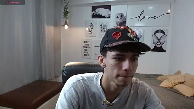 AmethystShadow17 online show from November 2025 04:44:01 PM