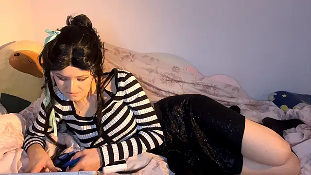 AnnamariaVieu online show from October 2025 07:25:02 PM