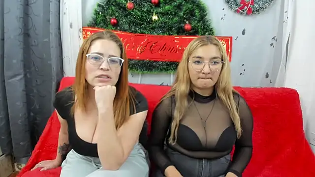 Snapshot of lesb_milf chatting on January 2025 05:26:02 PM lesb milf online show from January 2025 05:26:02 PM