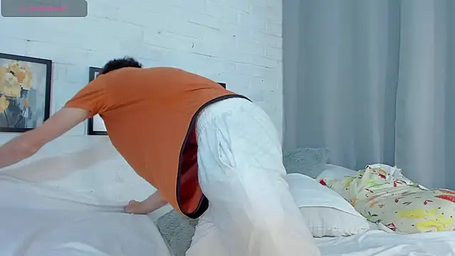 Snapshot of MATEO_HUNTER chatting on January 2026 01:42:02 AM MATEO HUNTER online show from January 2026 01:42:02 AM