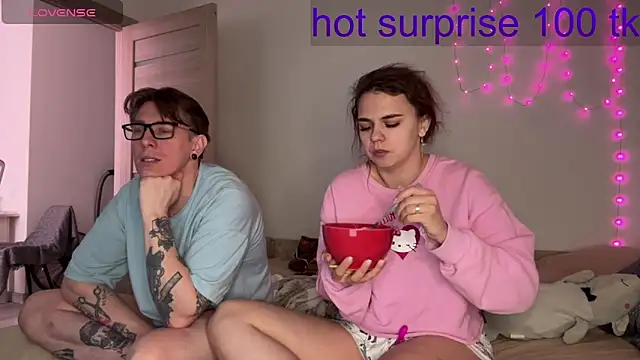 live sexy online show from April 2026 06:52:01 AM