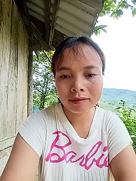 Snapshot of Nguyet2k4 chatting on June 2026 04:22:01 AM Nguyet2k4 online show from June 2026 04:22:01 AM