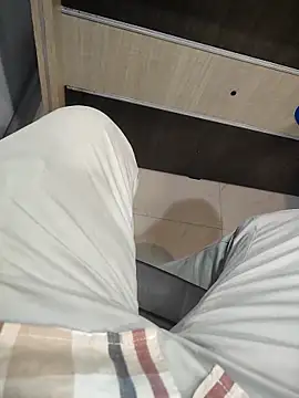 Vickyins480000 online show from March 2026 02:40:02 PM