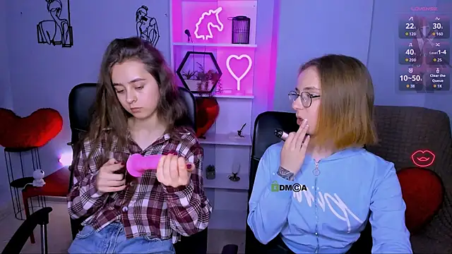 Snapshot of evalora_vei chatting on December 2025 03:31:01 PM evalora vei online show from December 2025 03:31:01 PM