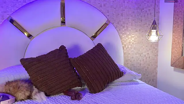 emmy rose25 online show from October 2025 11:51:02 AM