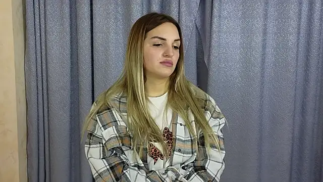 Snapshot of LustLagoon chatting on October 2025 02:19:01 PM LustLagoon online show from October 2025 02:19:01 PM