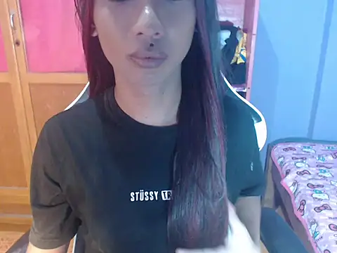 Snapshot of Yourasianbabyemma chatting on May 2026 07:08:01 PM Yourasianbabyemma online show from May 2026 07:08:01 PM