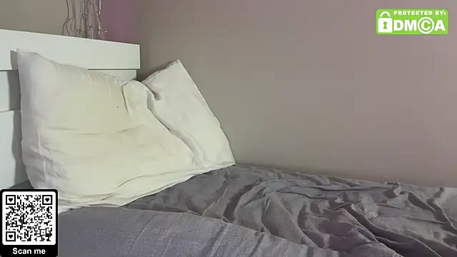 twinkbuldge online show from April 2026 06:06:02 PM