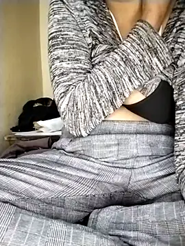 strip queennn online show from January 2026 04:56:01 PM