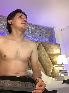 Snapshot of SsexCouplee chatting on February 2026 11:39:01 AM SsexCouplee online show from February 2026 11:39:01 AM