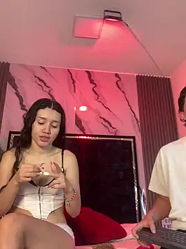 Snapshot of SsexCouplee chatting on February 2026 11:32:01 AM SsexCouplee online show from February 2026 11:32:01 AM