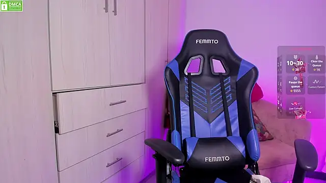 Bluepaula online show from November 2025 01:55:01 PM