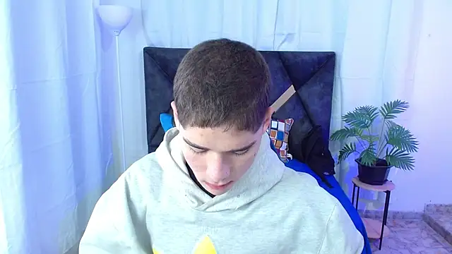 Mattass18 online show from October 2025 01:35:02 PM