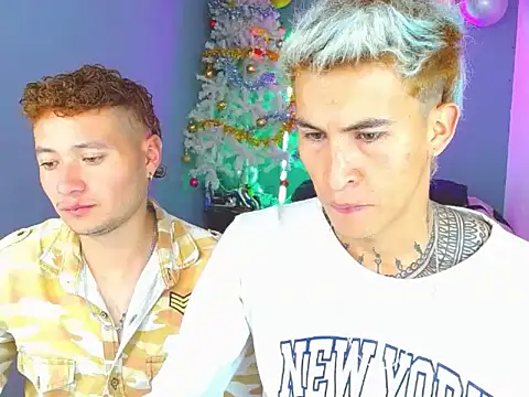 Snapshot of Latin_boysxxxx chatting on November 2025 12:22:01 AM Latin boysxxxx online show from November 2025 12:22:01 AM