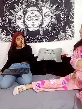 abby n emily online show from November 2025 12:22:02 PM