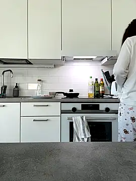 cute cake online show from October 2025 06:38:01 AM