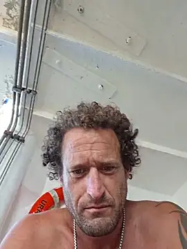 Snapshot of shainnfk chatting on November 2025 04:23:02 AM shainnfk online show from November 2025 04:23:02 AM