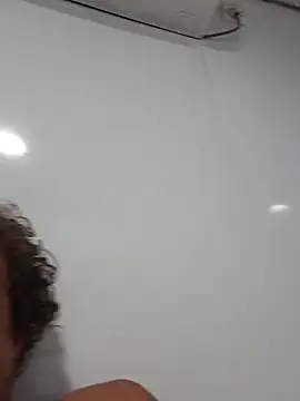 Snapshot of shainnfk chatting on November 2025 08:30:01 PM shainnfk online show from November 2025 08:30:01 PM