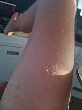 Snapshot of shainnfk chatting on November 2025 07:23:01 PM shainnfk online show from November 2025 07:23:01 PM