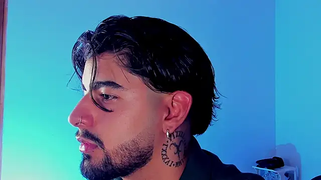 maximo black  online show from October 2025 08:22:01 PM