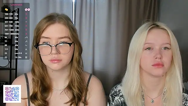 Snapshot of NecoleRemondini chatting on October 2025 05:09:02 AM NecoleRemondini online show from October 2025 05:09:02 AM